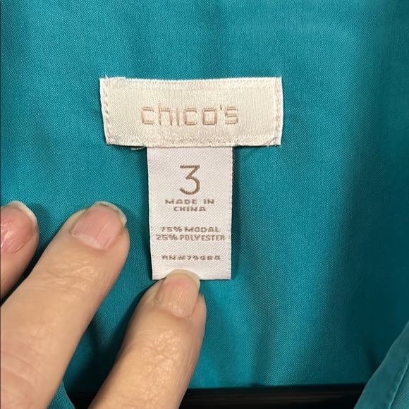 Teal Button-Up Women's Top - Picture 2 of 5